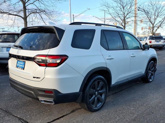 Certified 2023 Honda Pilot Sport image 10