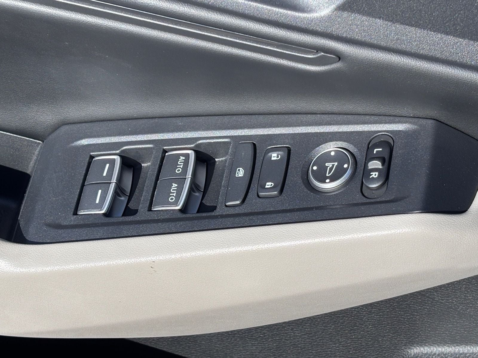 Certified 2023 Honda Accord EX image 21