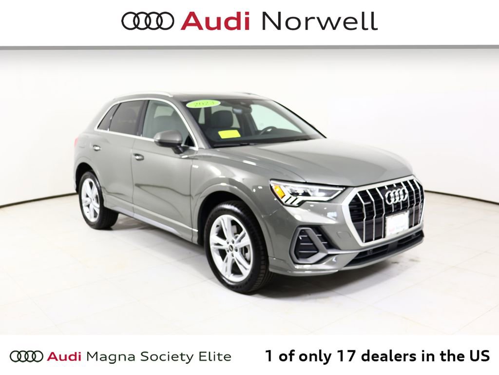 Used 2023 Audi Q3 2.0T Premium w/ Convenience Package AWD/4WD image 1