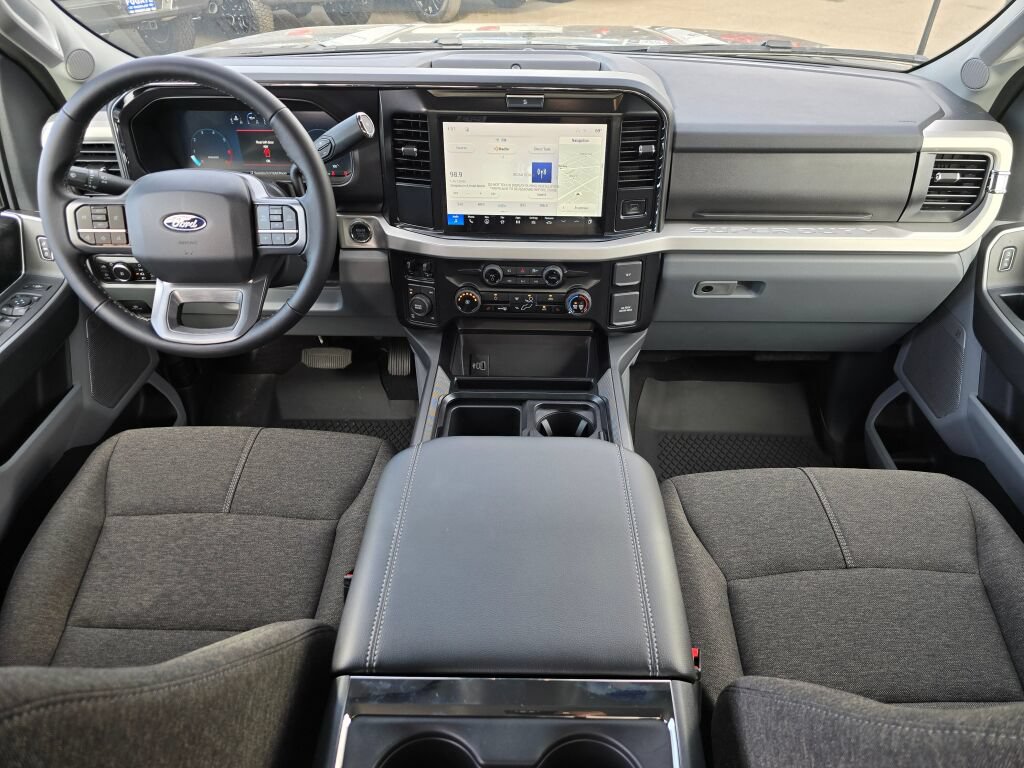 New 2027 Ford F250 XLT w/ XLT Premium Package AWD/4WD image 10