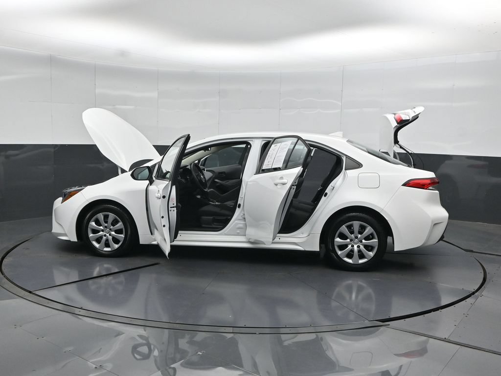 Used 2023 Toyota Corolla LE FWD image 51