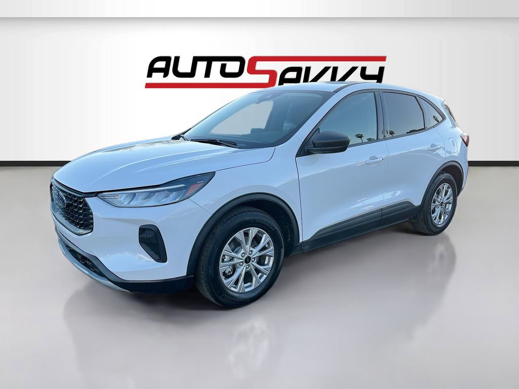 Used 2025 Ford Escape Active image 3