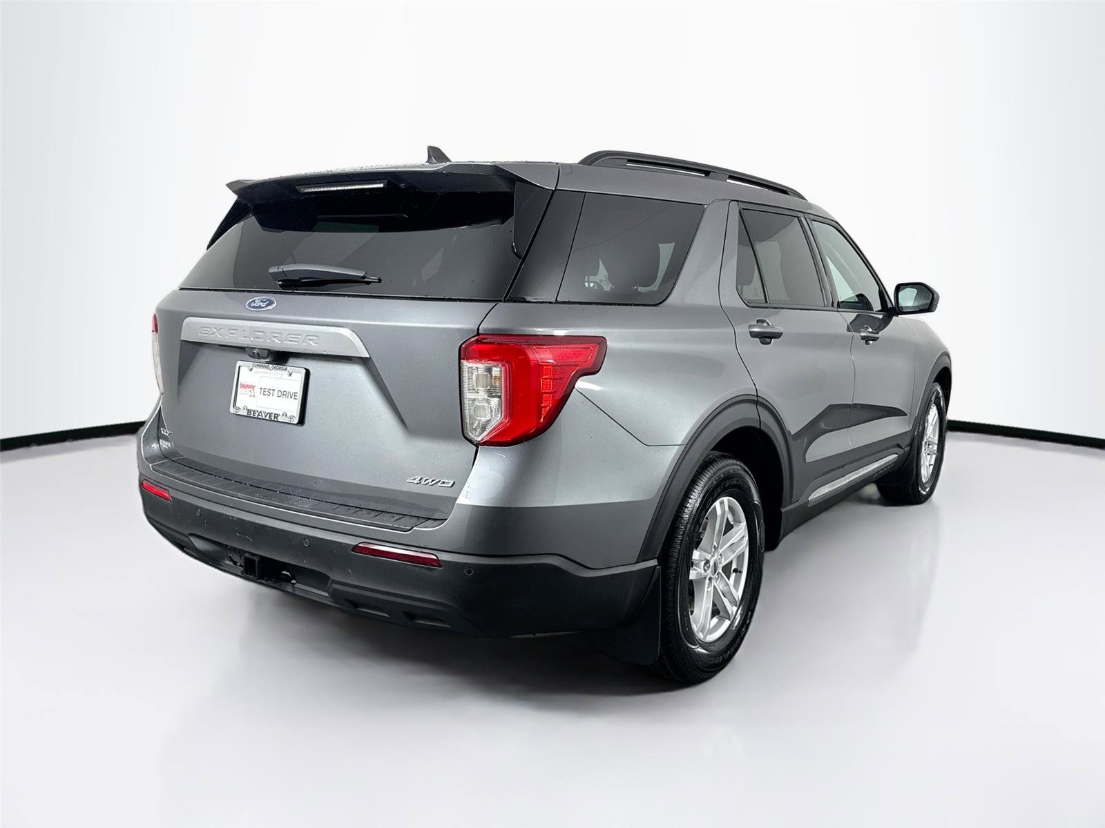 Used 2024 Ford Explorer XLT w/ Class IV Trailer Tow Package image 11