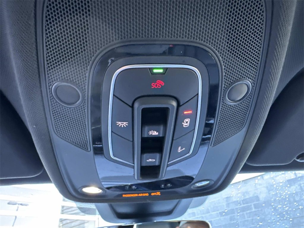 Used 2019 Audi Q8 Premium Plus w/ Premium Plus image 21