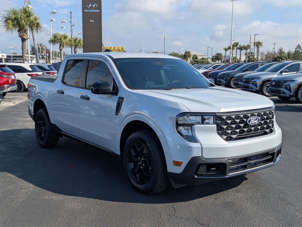 Used 2025 Ford Maverick XLT w/ XLT Luxury Package image 3