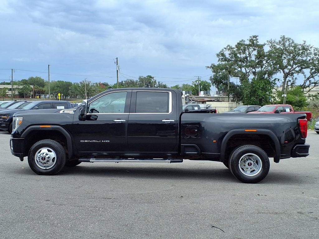 Used 2022 GMC Sierra 3500 Denali w/ Denali Ultimate Package AWD/4WD image 4