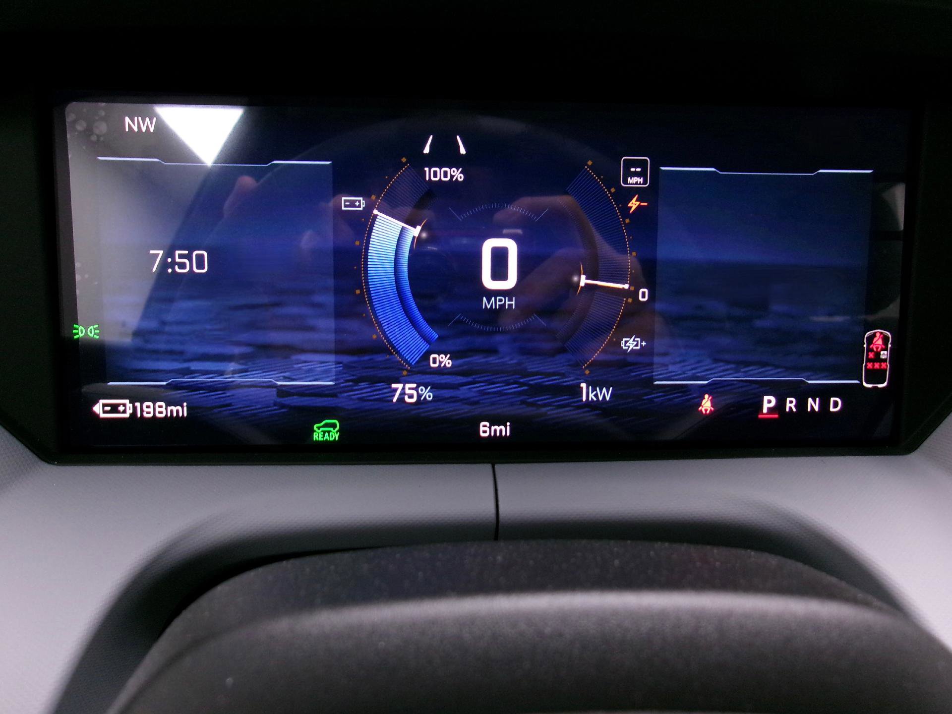 New 2027 Chevrolet Bolt LT w/ Comfort Package FWD image 6