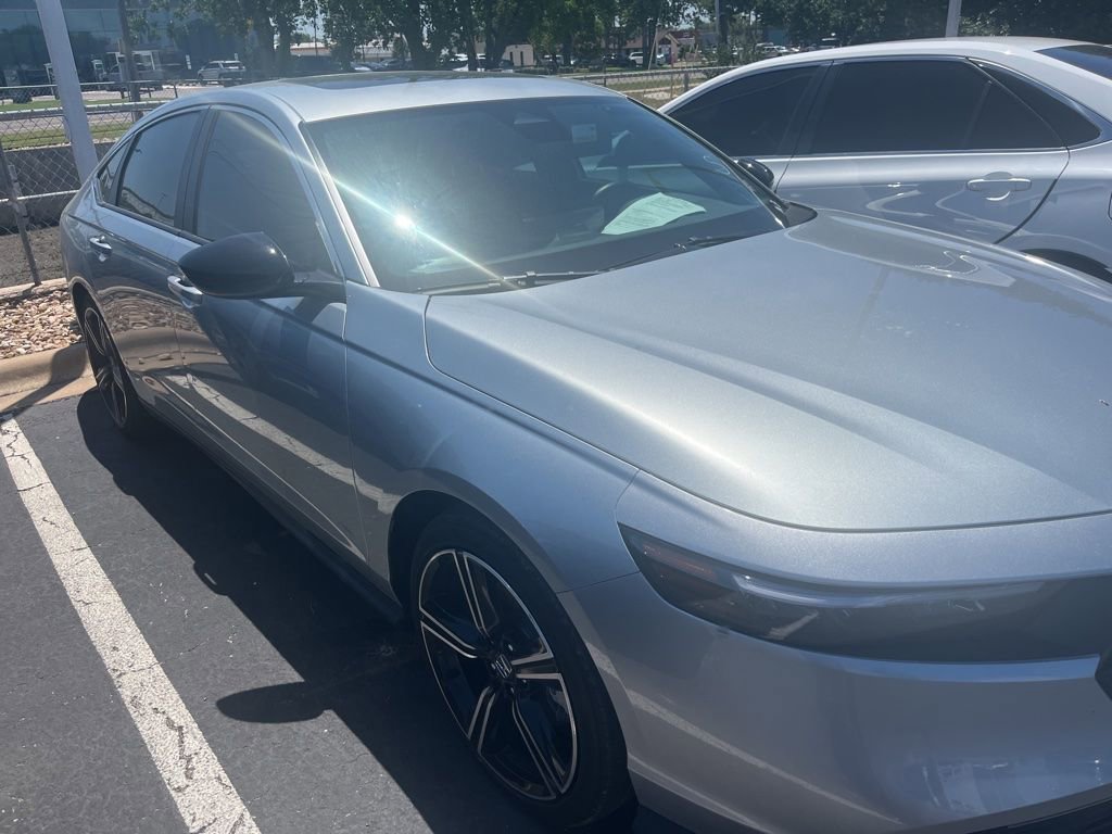 Used 2024 Honda Accord Sport image 3
