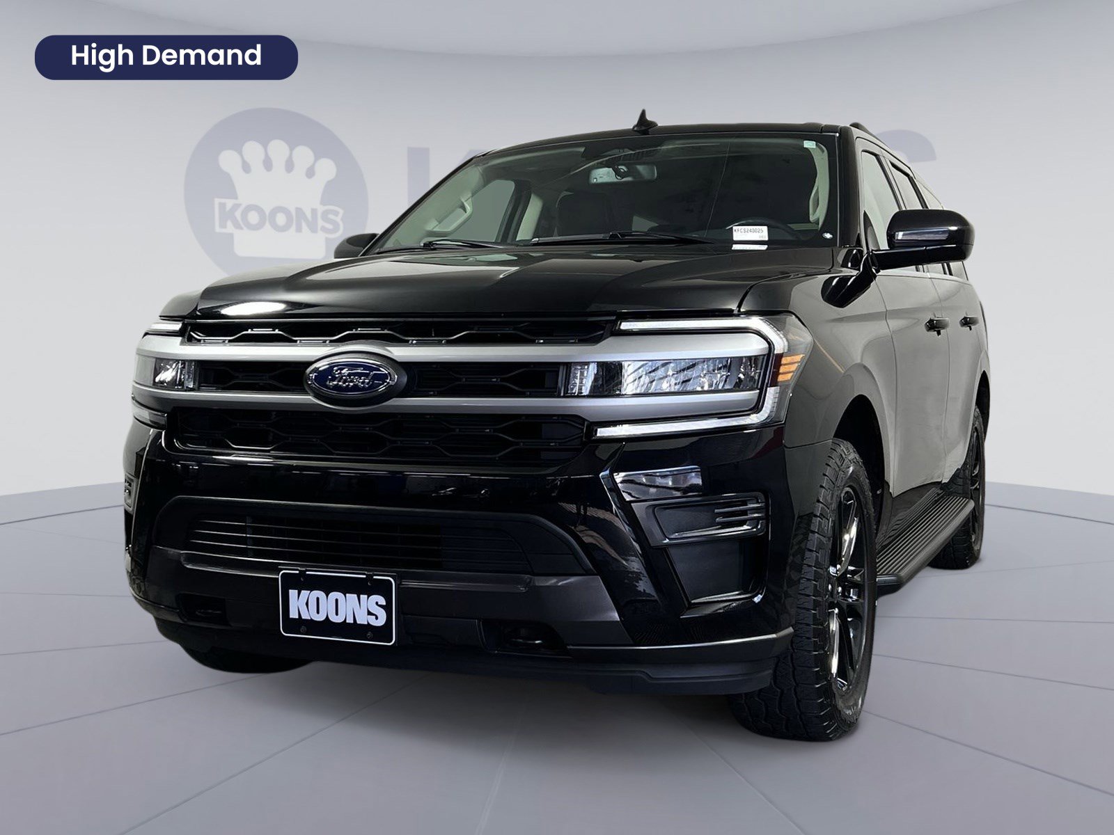 Used 2024 Ford Expedition XLT