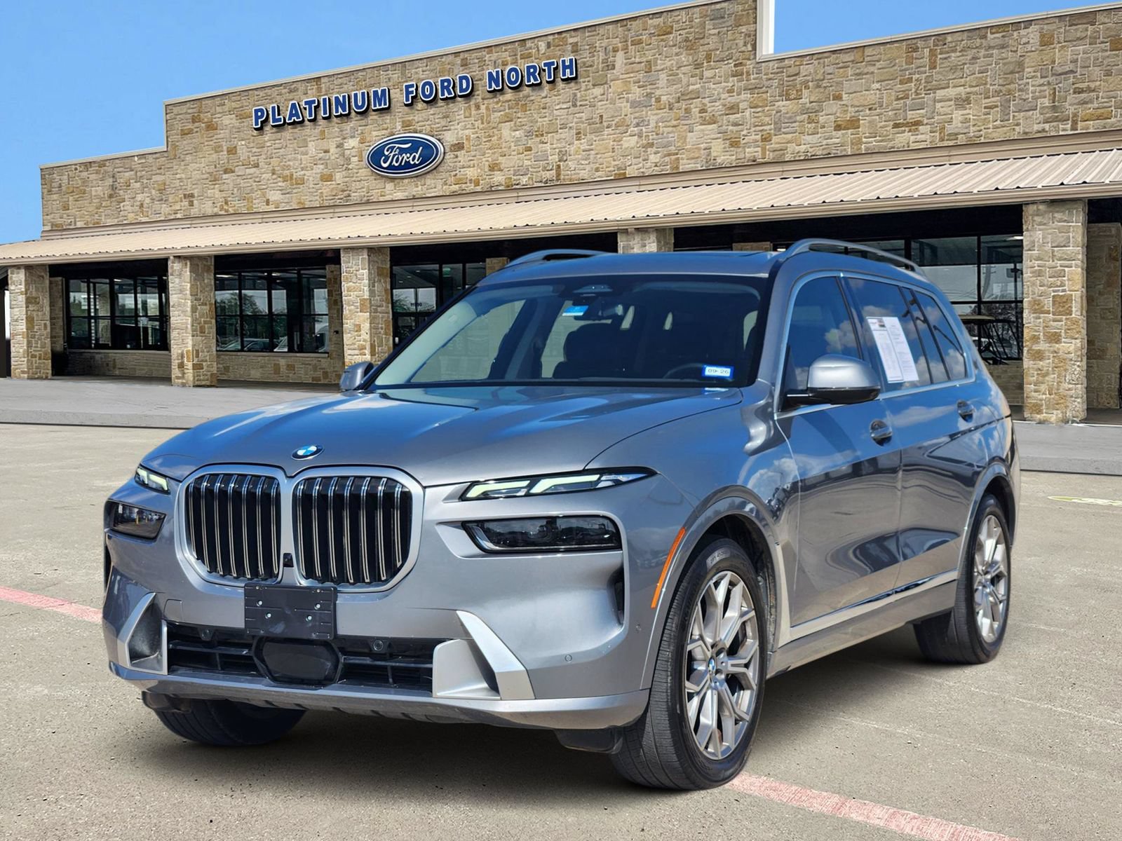 Used 2023 BMW X7 xDrive40i AWD/4WD image 2