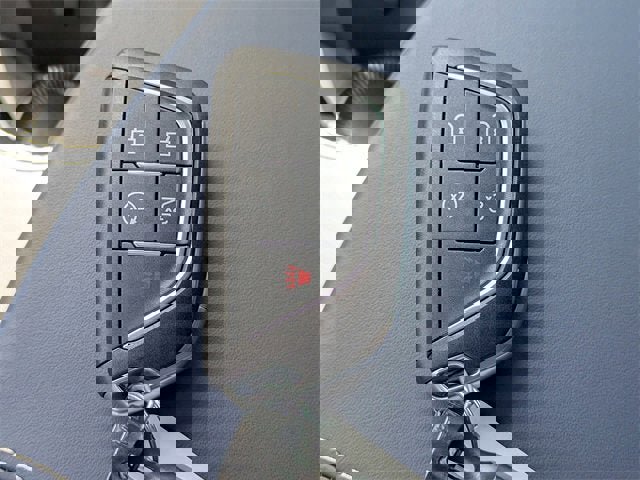 New 2026 Cadillac Vistiq Premium Luxury w/ LPO, Floor Liner Package image 34