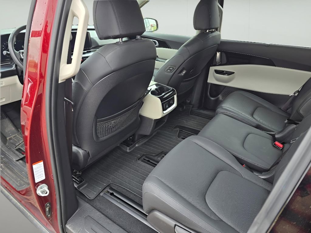 Used 2024 Kia Carnival SX Prestige FWD image 12
