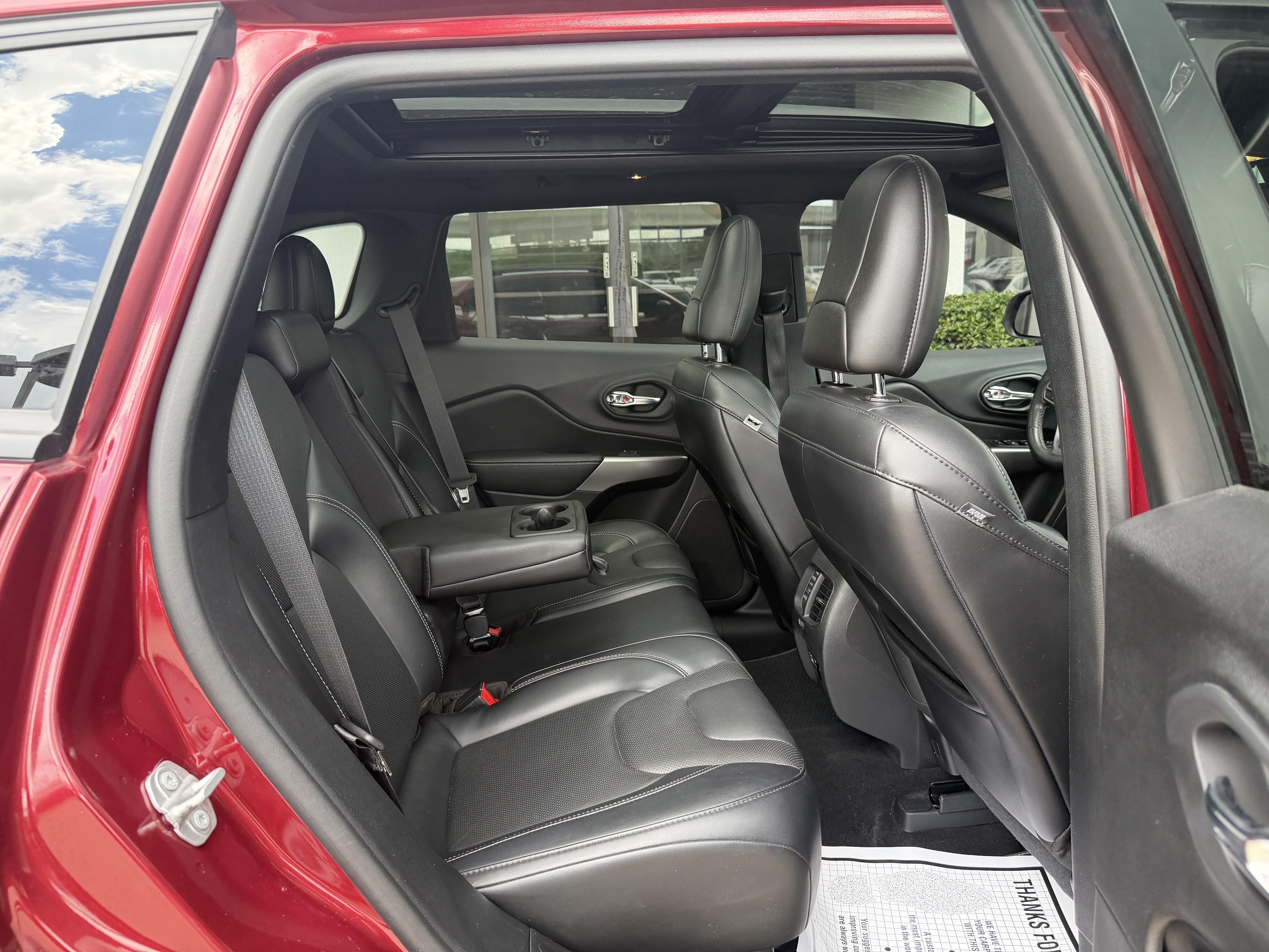 Used 2021 Jeep Cherokee Latitude Lux 80th Anniv w/ Quick Order Package 2YU 80th AWD/4WD image 30