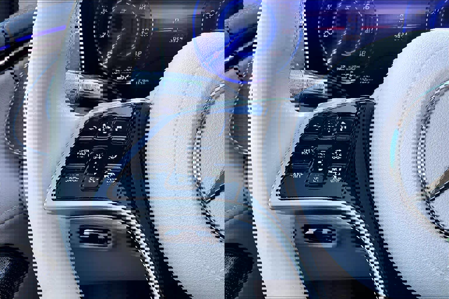 Used 2023 Mercedes-Benz EQS 450+ SUV image 24