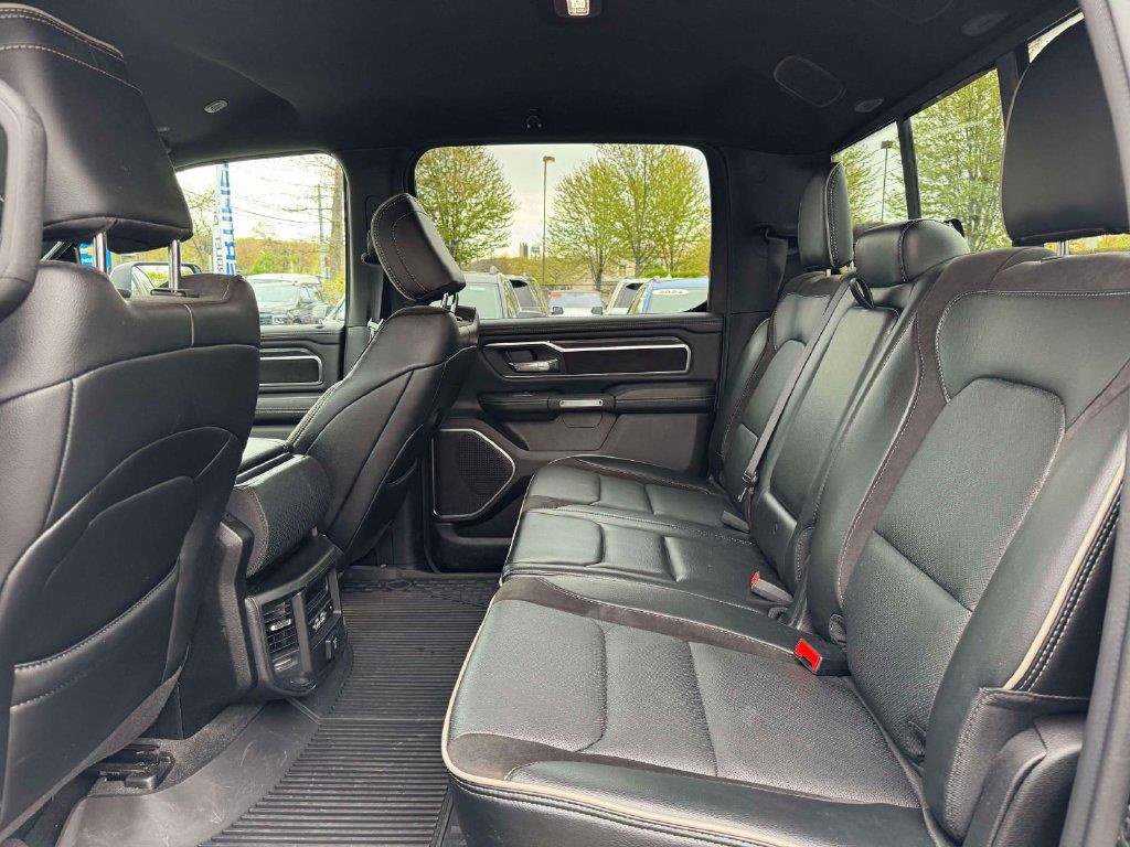 Used 2024 RAM 1500 Laramie AWD/4WD image 18
