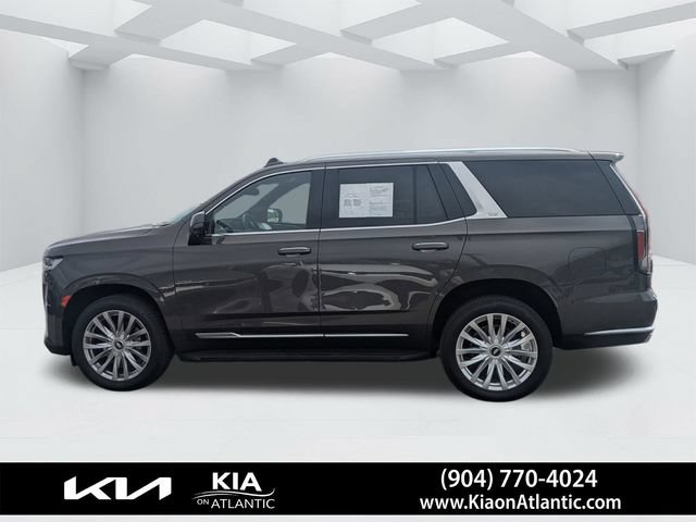 Used 2021 Cadillac Escalade Luxury RWD image 3
