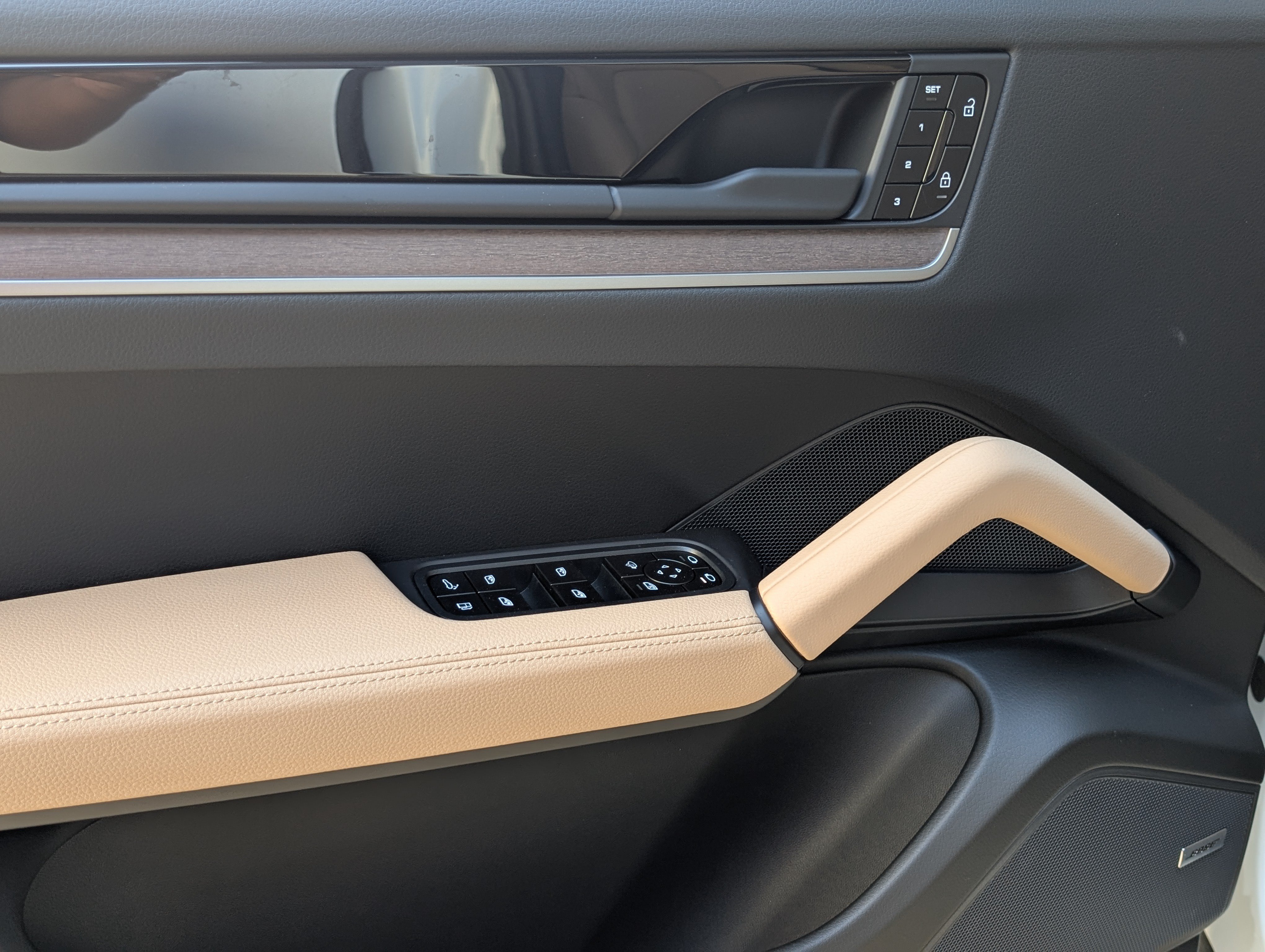 New 2026 Porsche Cayenne E-Hybrid AWD/4WD image 19