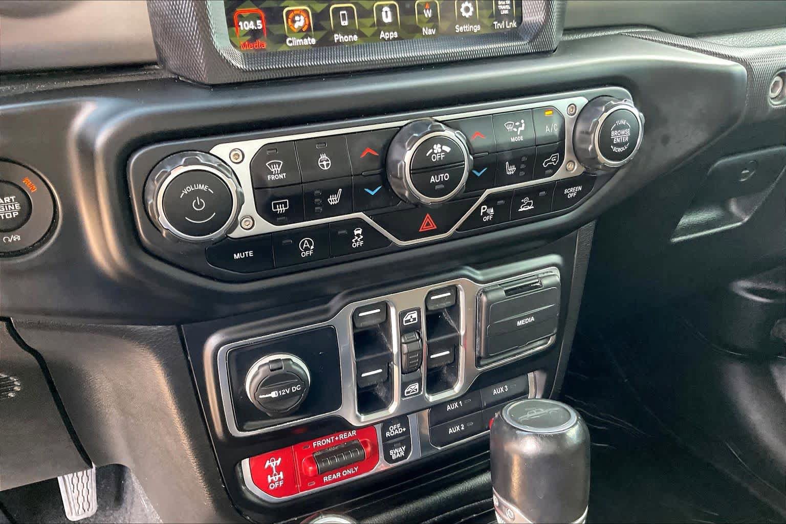 Used 2020 Jeep Gladiator Rubicon AWD/4WD image 33