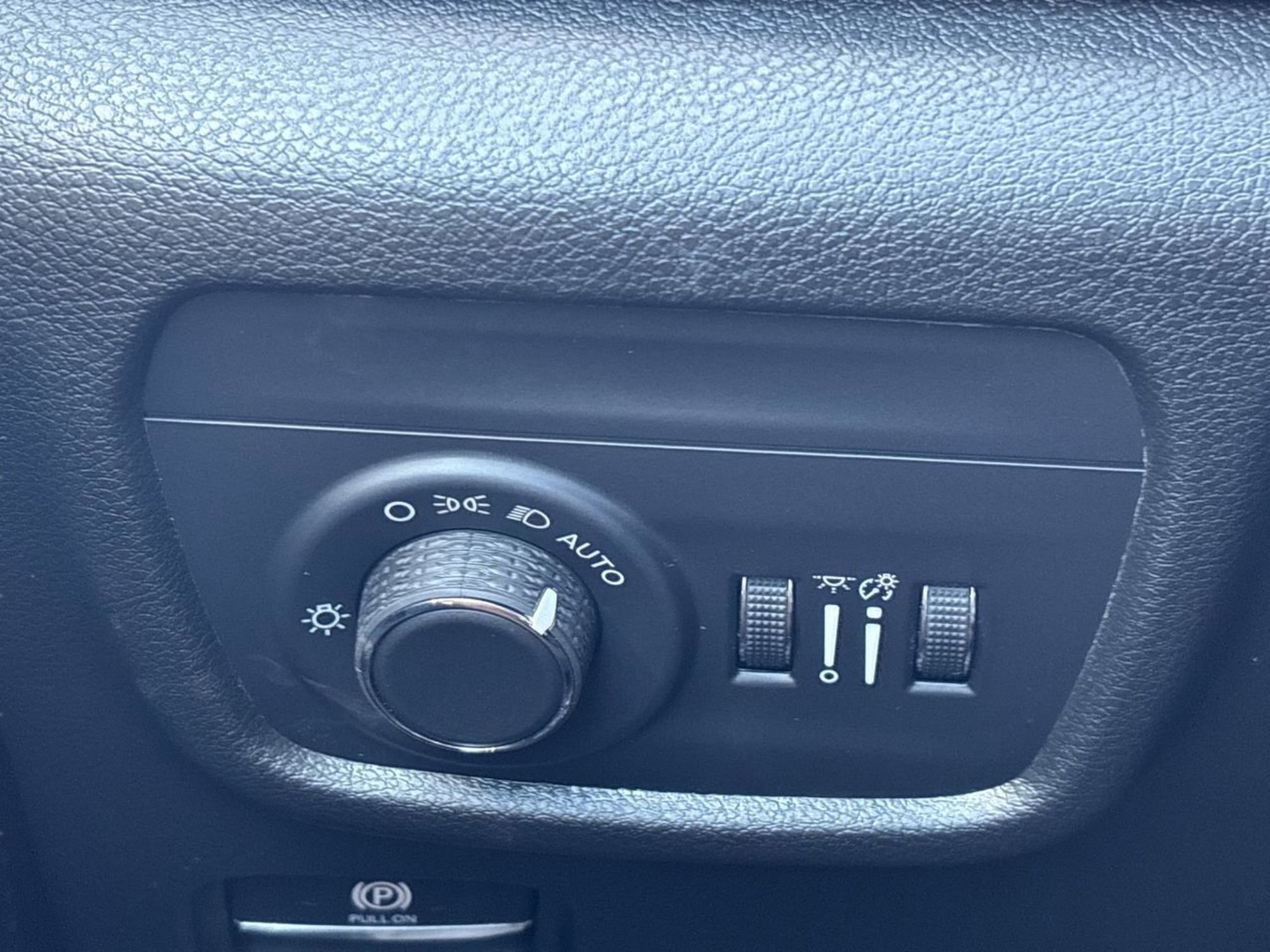 New 2025 Jeep Grand Cherokee Laredo X w/ Luxury Tech Group I image 26