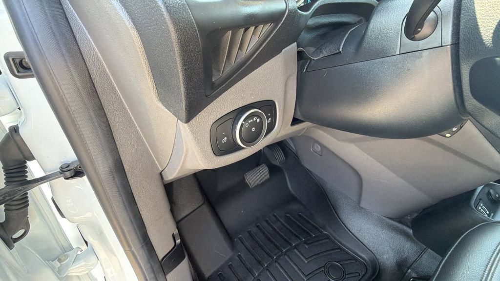 Used 2021 Ford Transit Connect XL FWD image 16