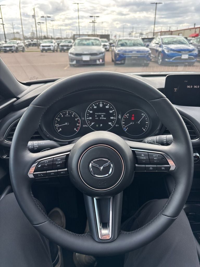 Used 2025 MAZDA MAZDA3 Hatchback w/ Appearance Package AWD/4WD image 13
