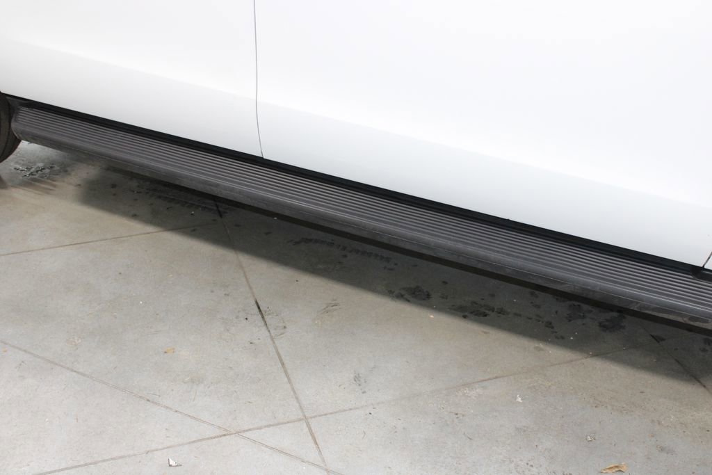 Used 2024 Ford Expedition Max XLT image 12