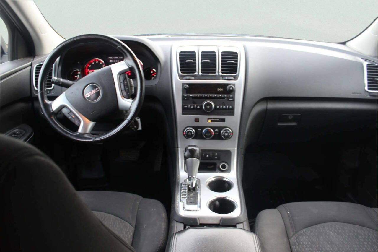 Used 2010 GMC Acadia SLE image 6