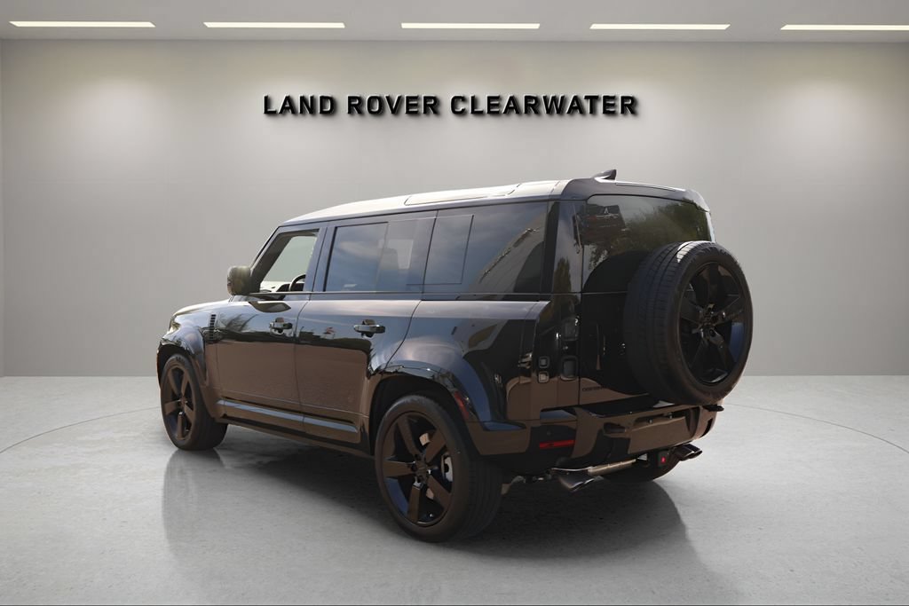 New 2026 Land Rover Defender 110 X-Dynamic SE AWD/4WD image 3