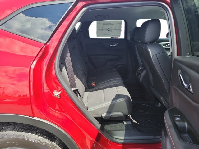 New 2026 Chevrolet Blazer LT w/ Sound & Technology Package FWD image 18
