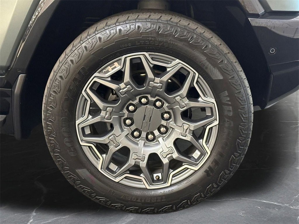Used 2024 GMC Hummer EV 3X image 35