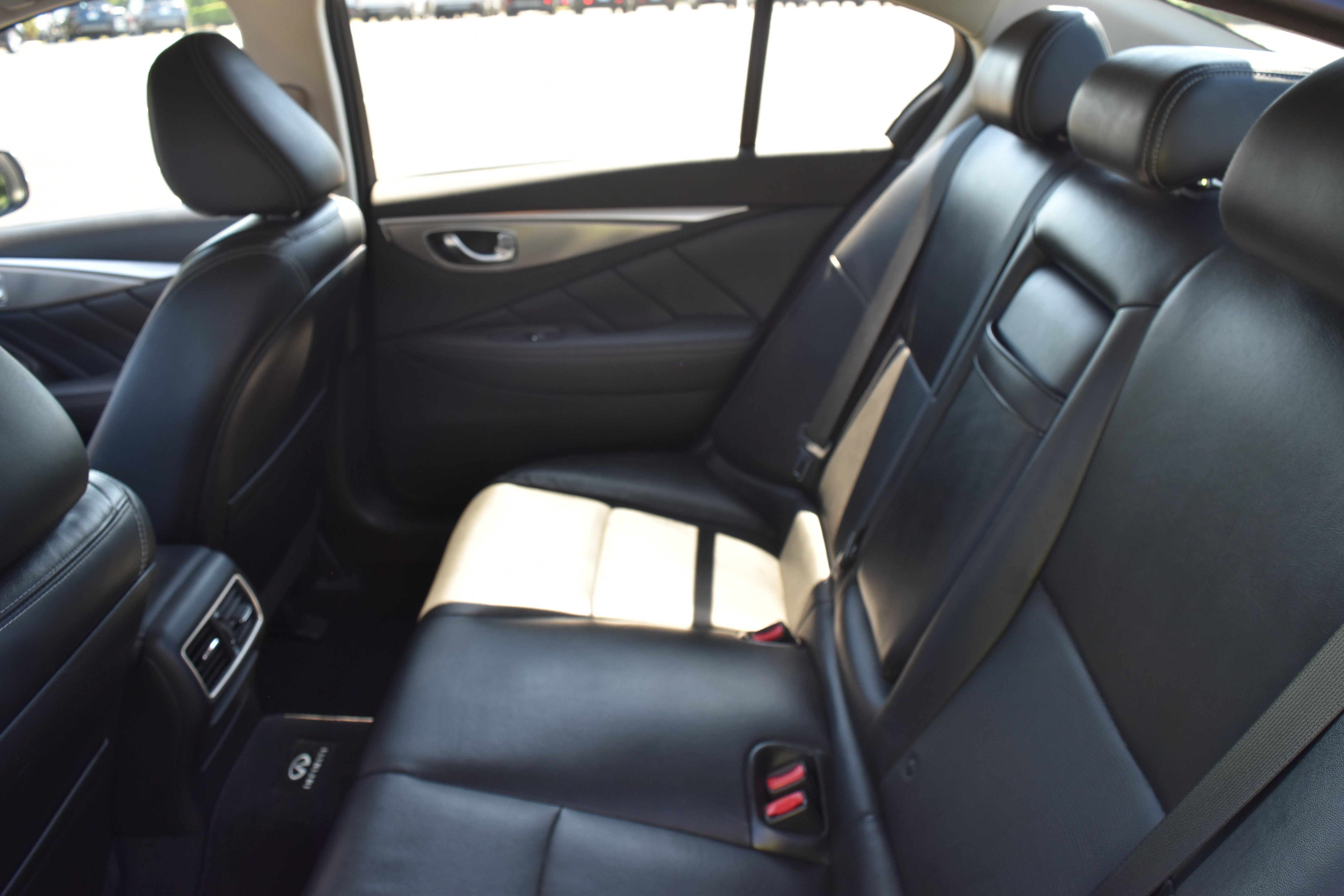 Used 2015 INFINITI Q50 Premium w/ Navigation Package AWD/4WD image 27