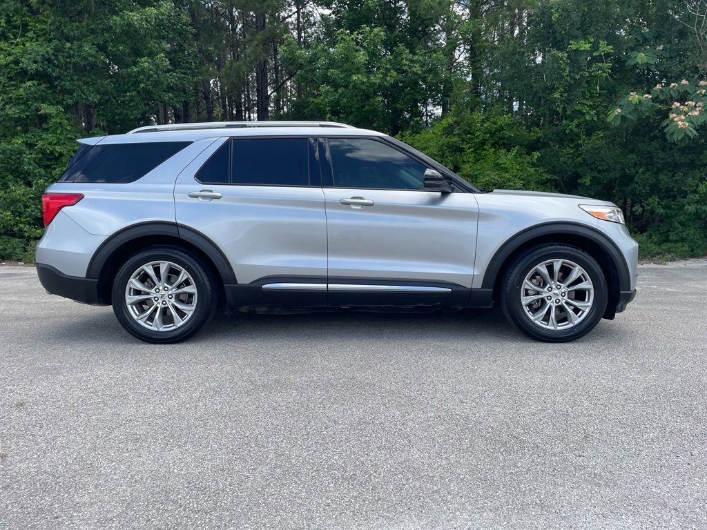 Used 2021 Ford Explorer Limited RWD image 2