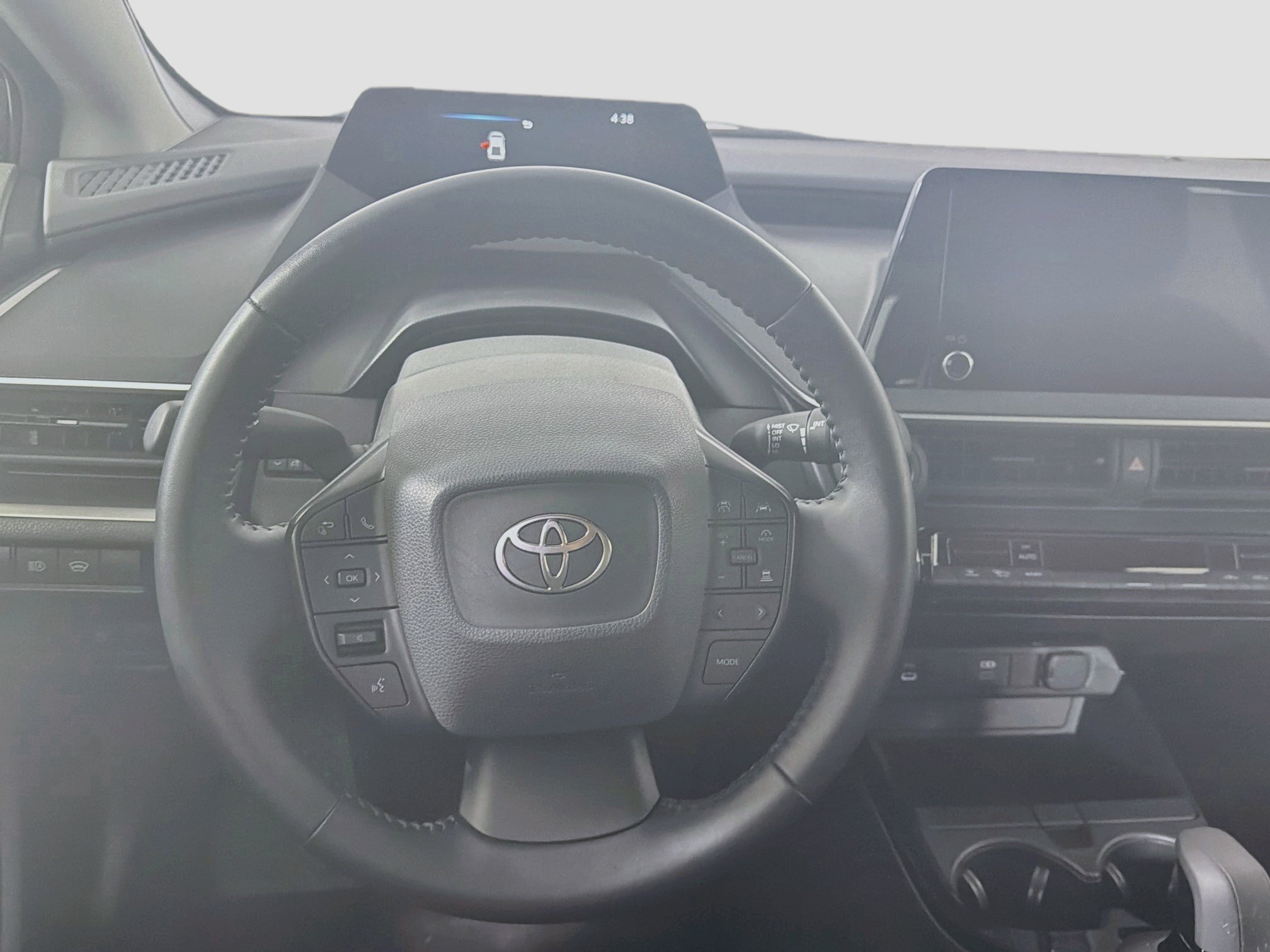 Used 2026 Toyota Prius LE FWD image 17