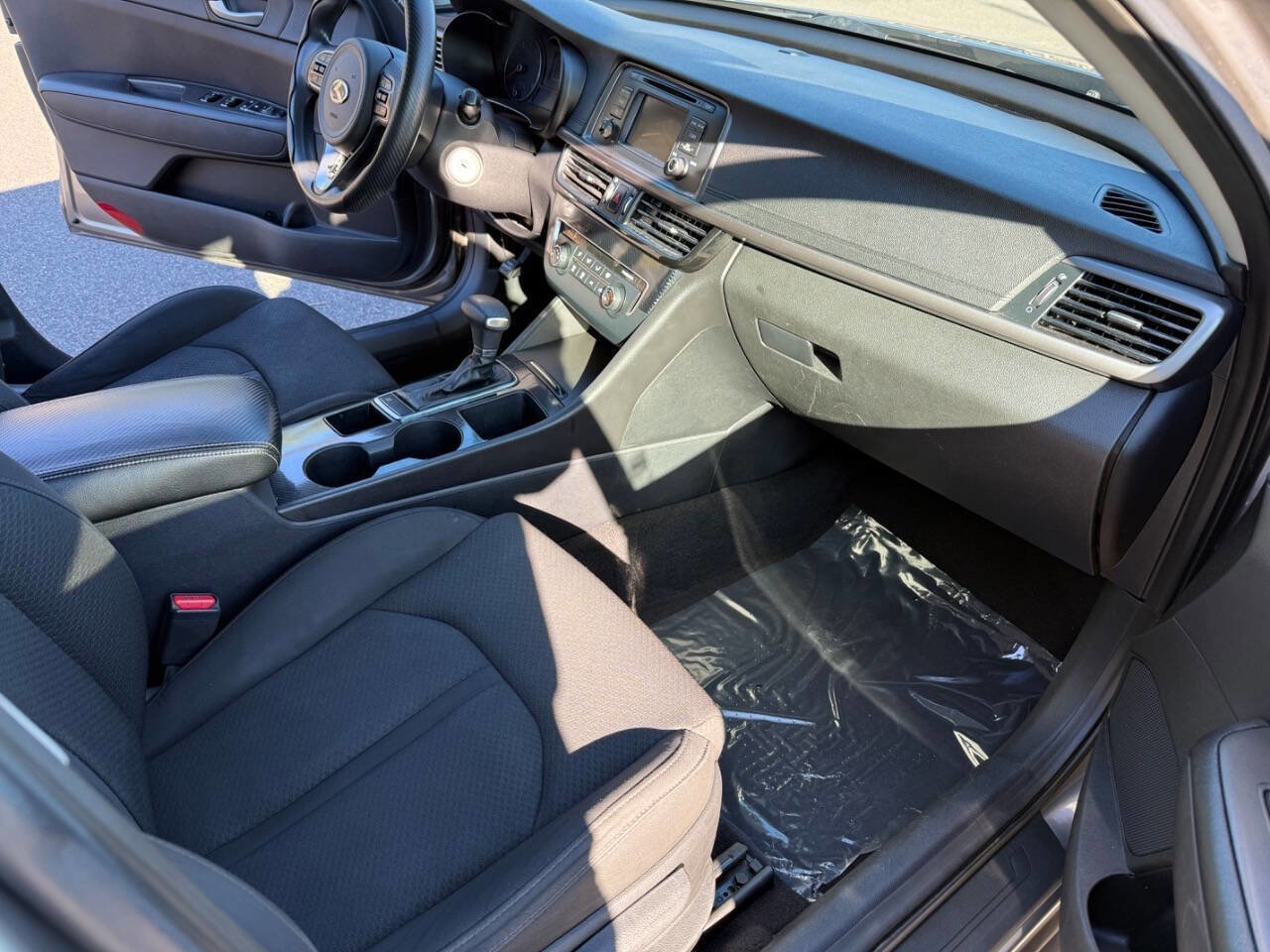 Used 2016 Kia Optima LX image 12