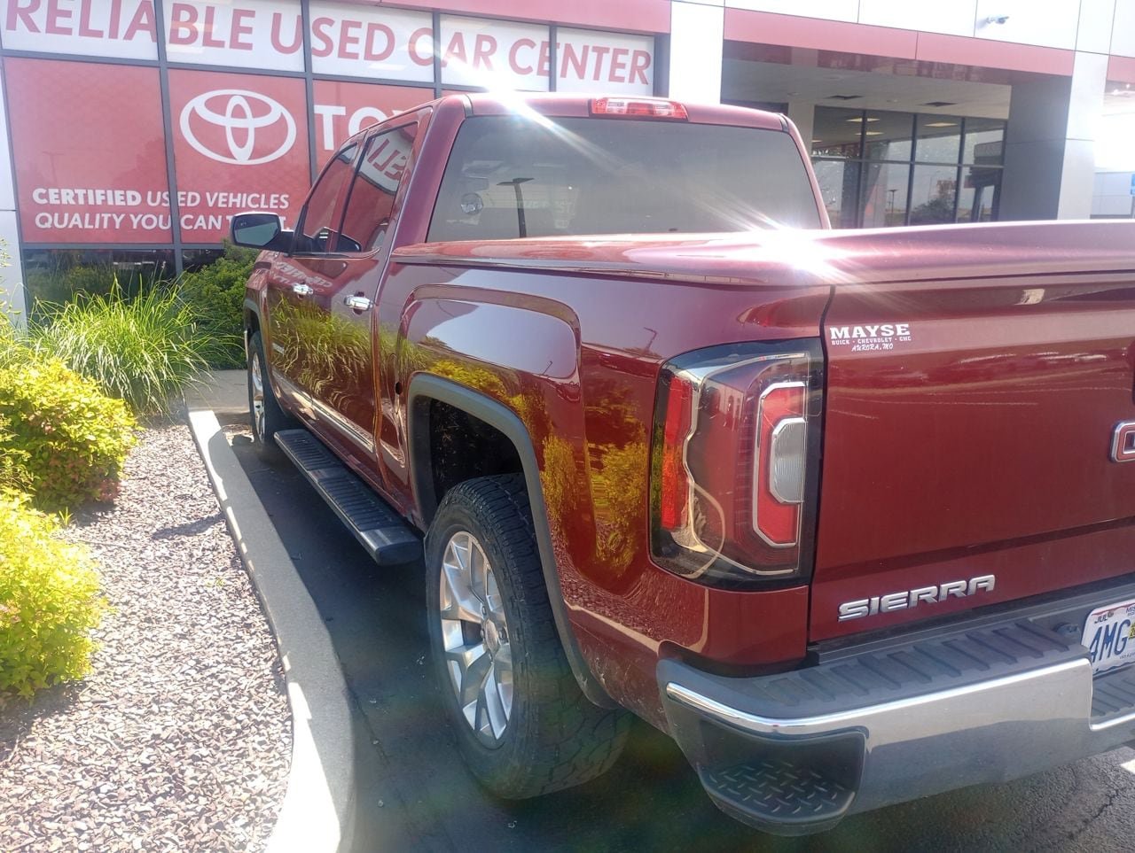 Used 2016 GMC Sierra 1500 SLT w/ SLT Premium Package AWD/4WD image 8