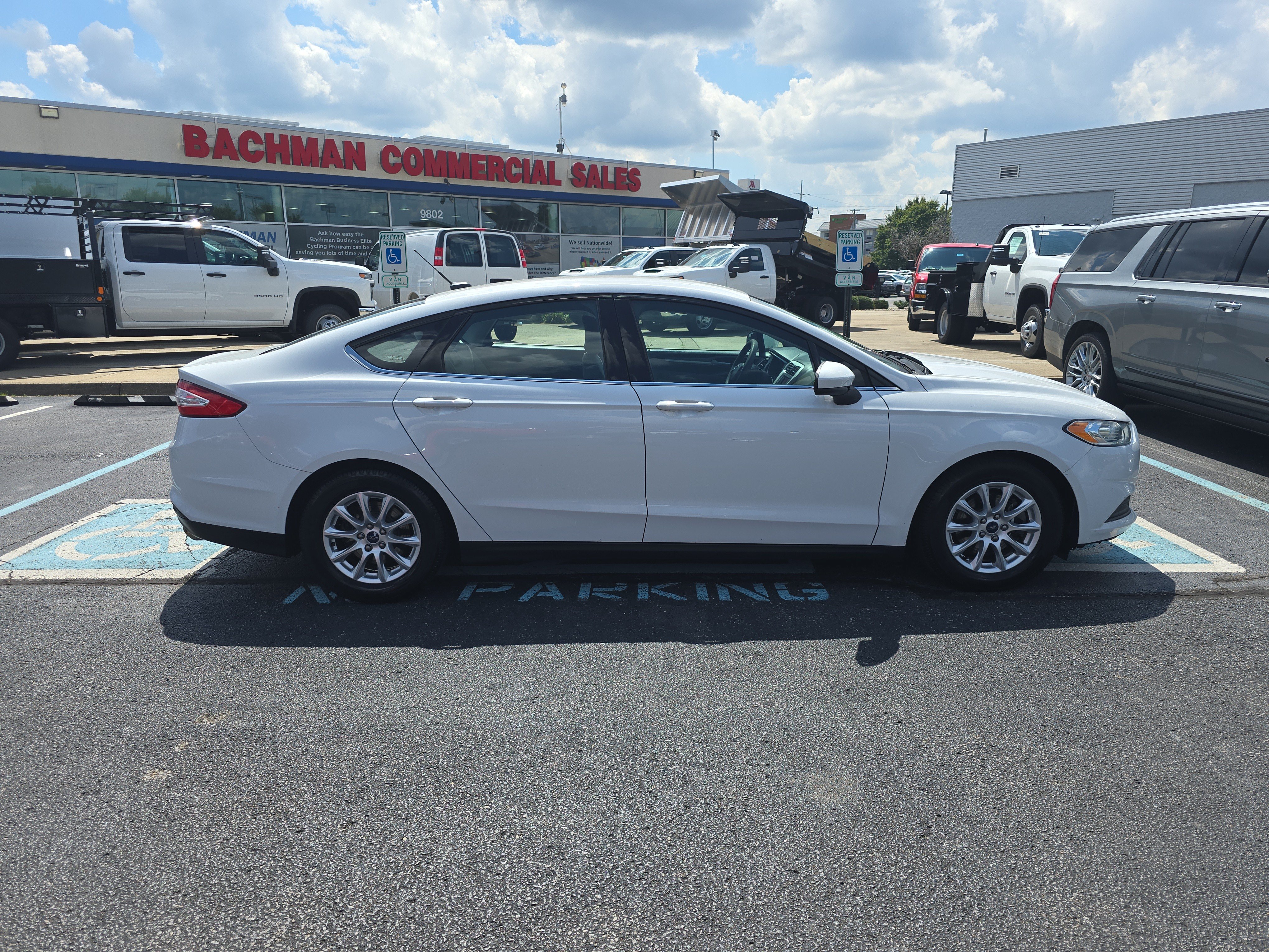 Used 2016 Ford Fusion S FWD image 2
