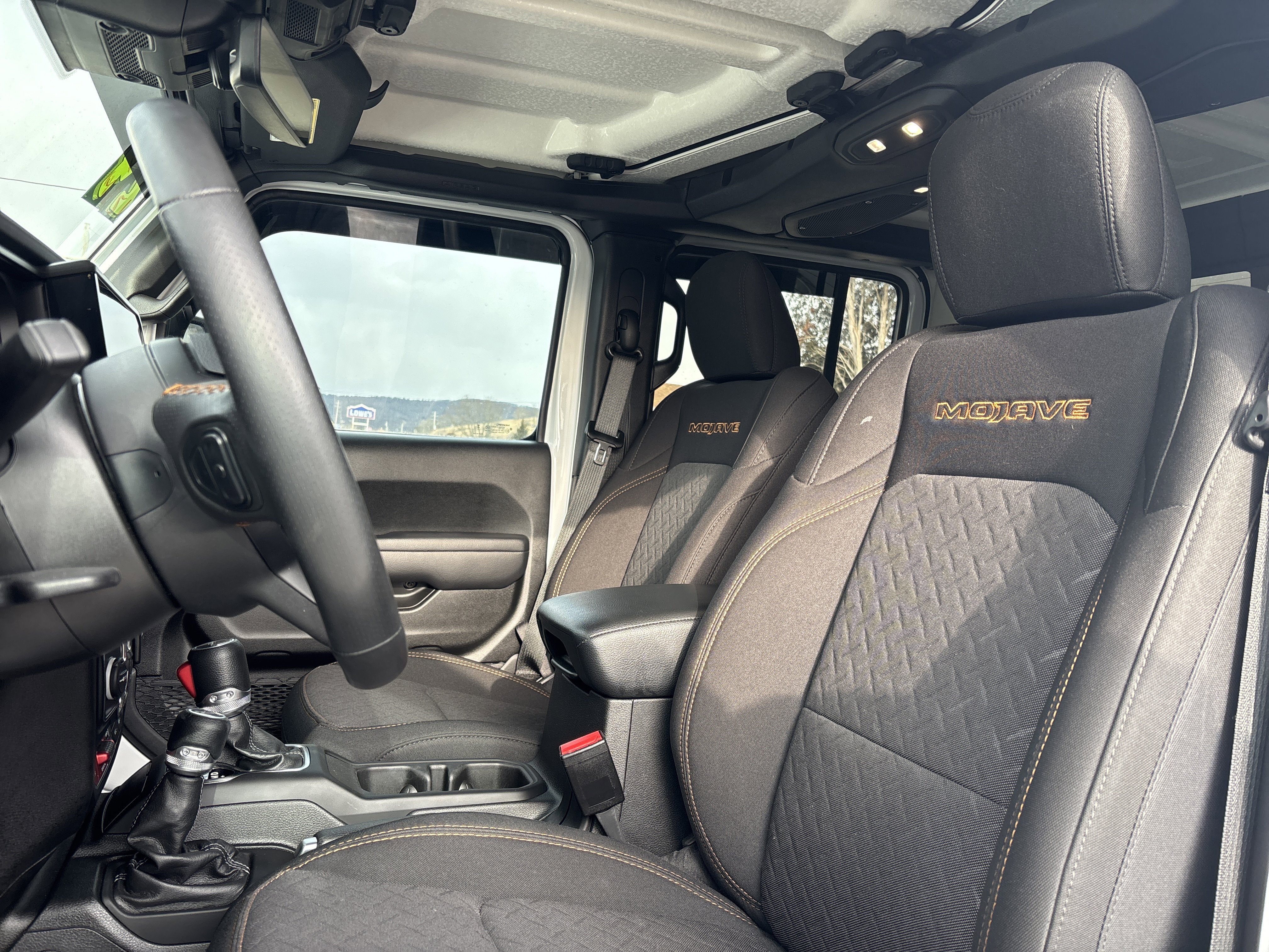 Used 2024 Jeep Gladiator Mojave w/ Technology Group image 12