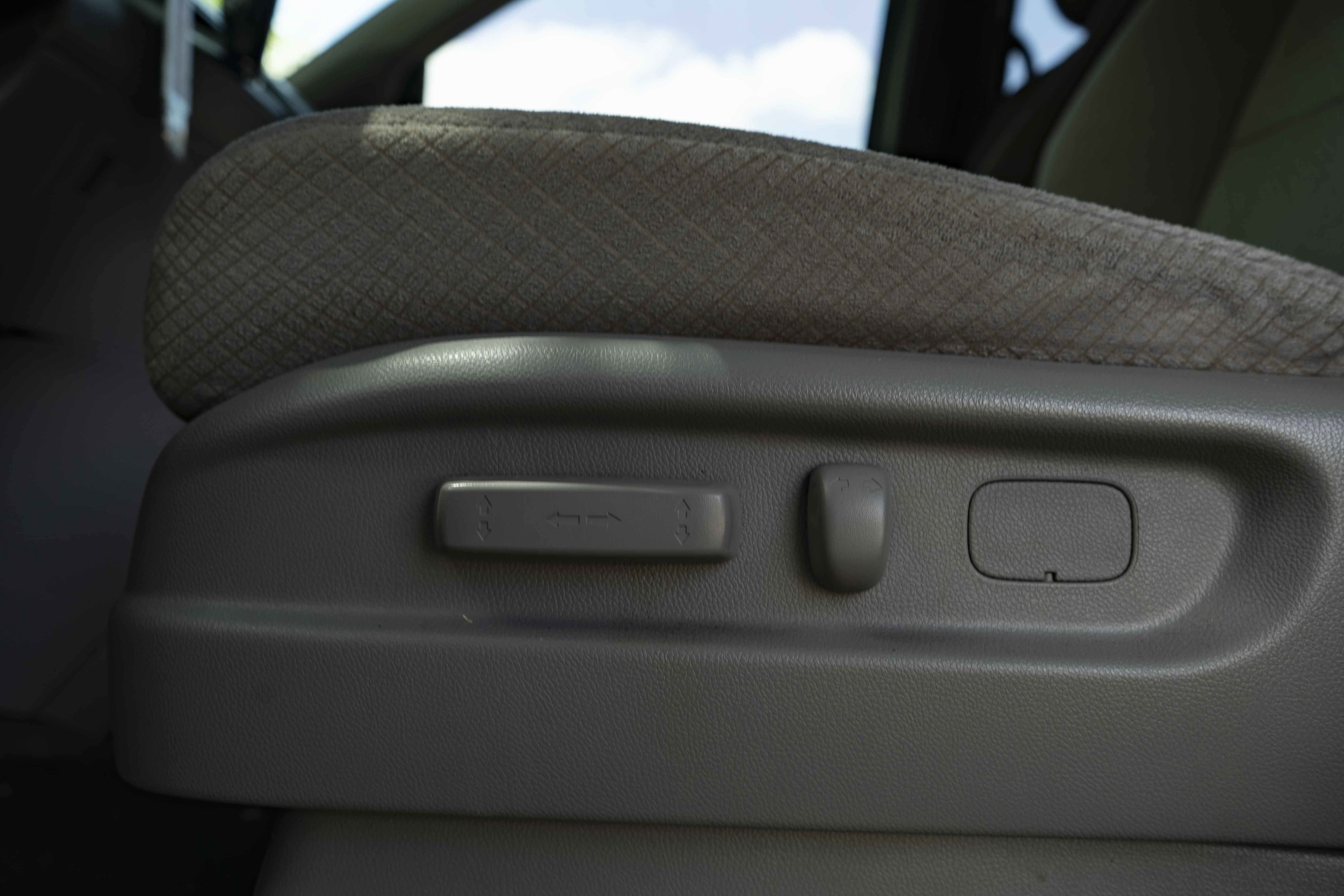 Used 2016 Honda Odyssey LX image 36