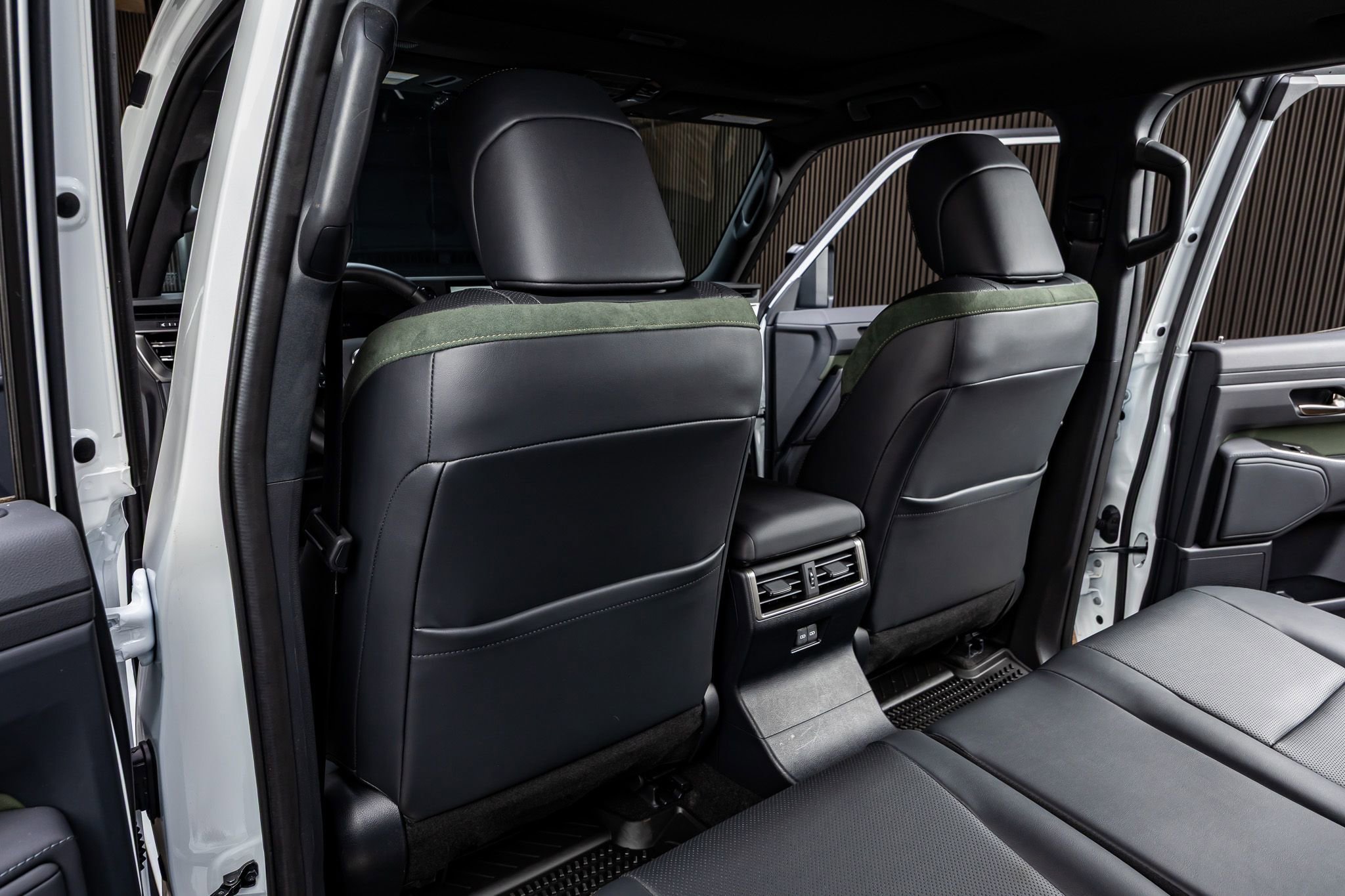 Used 2025 Lexus GX 550 image 34