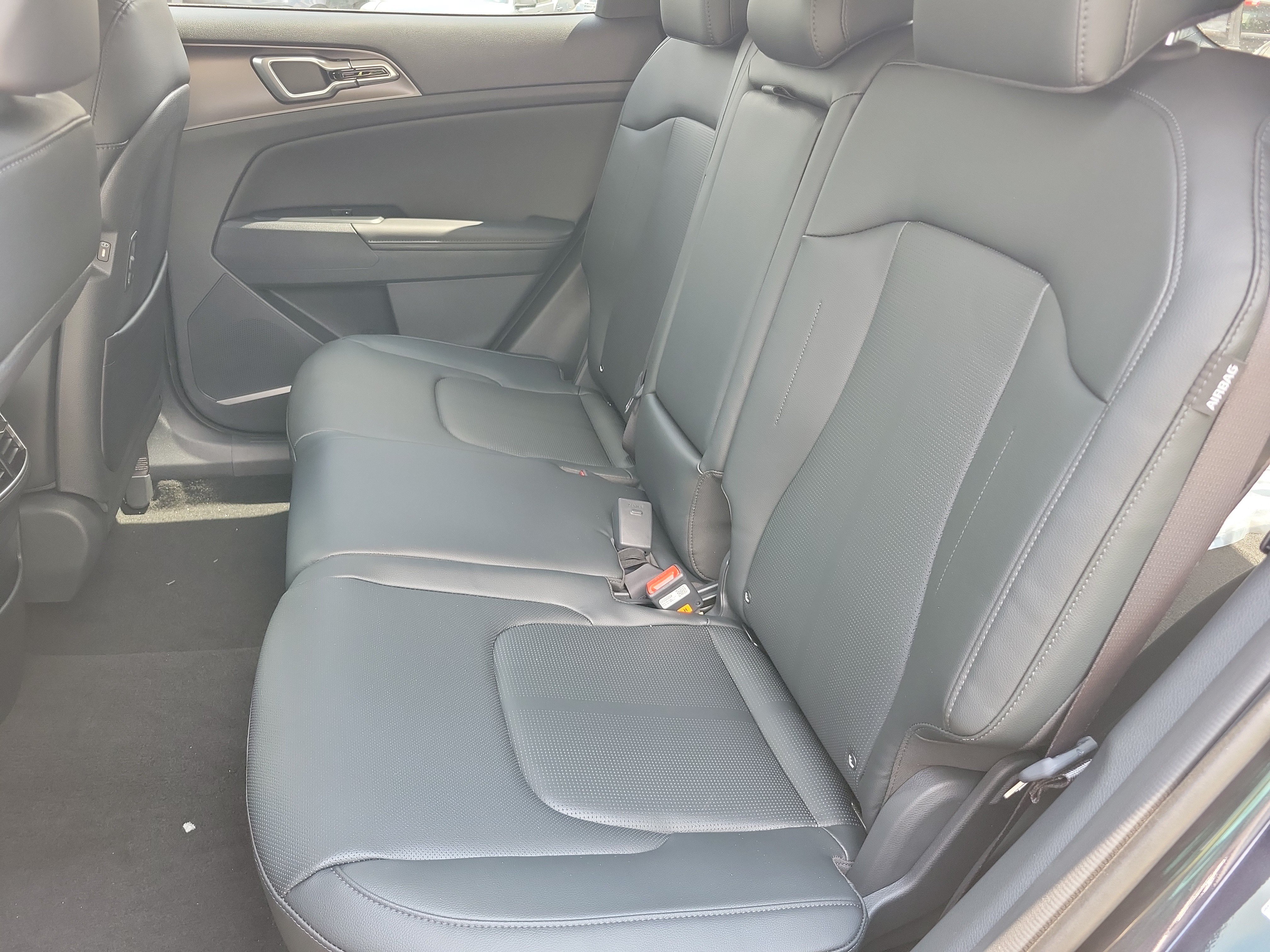 New 2026 Kia Sportage EX w/ EX Panorama Roof Package FWD image 13
