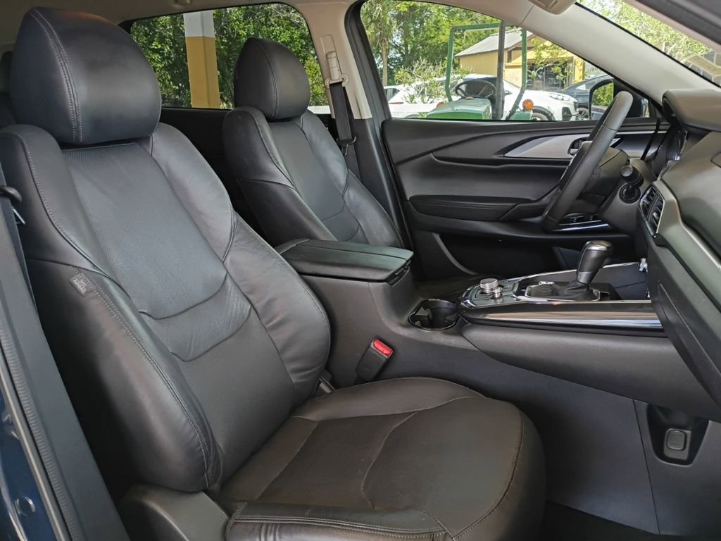 Used 2019 MAZDA CX-9 Touring image 31