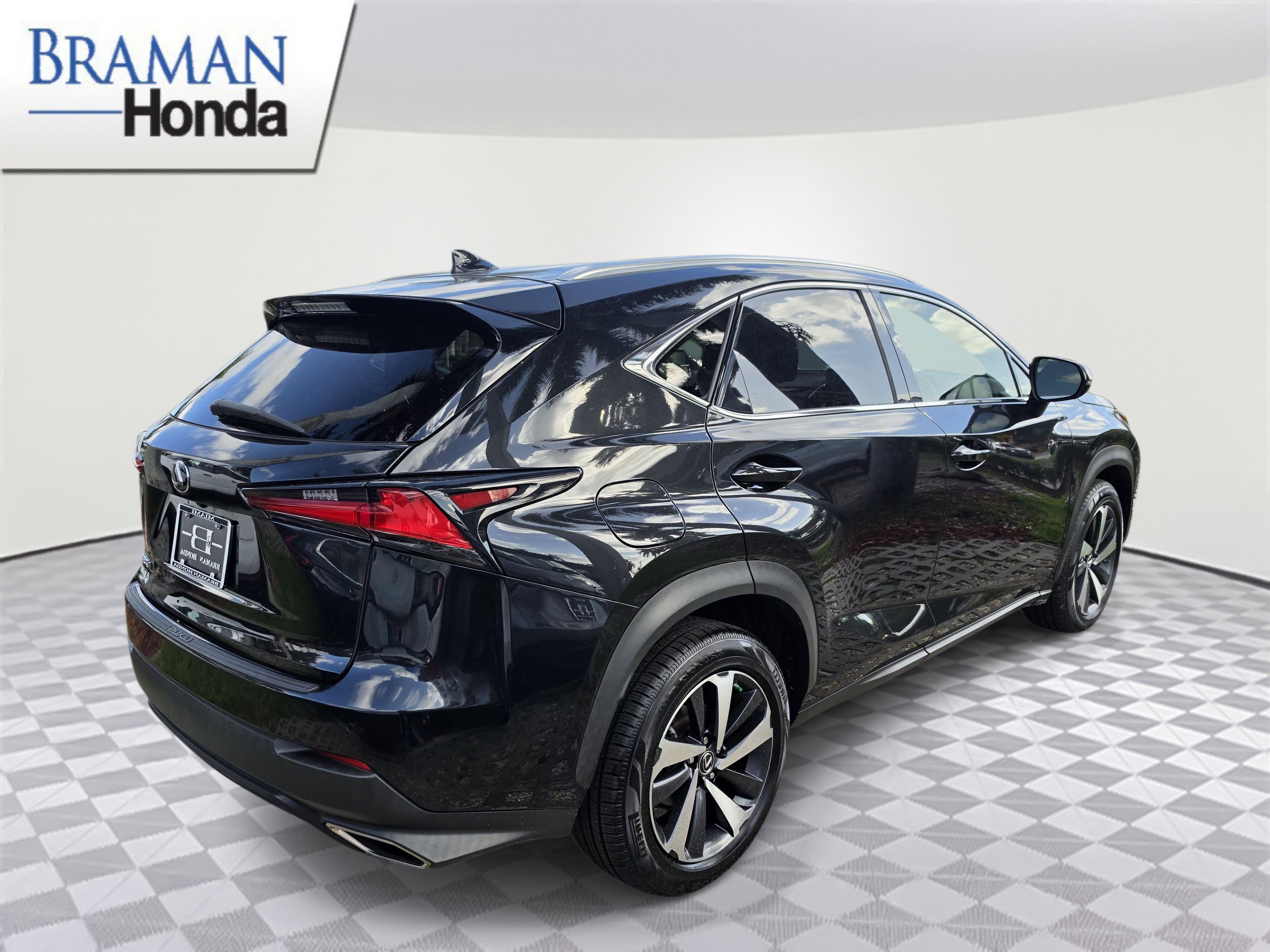 Used 2021 Lexus NX 300 FWD w/ Premium Package image 4
