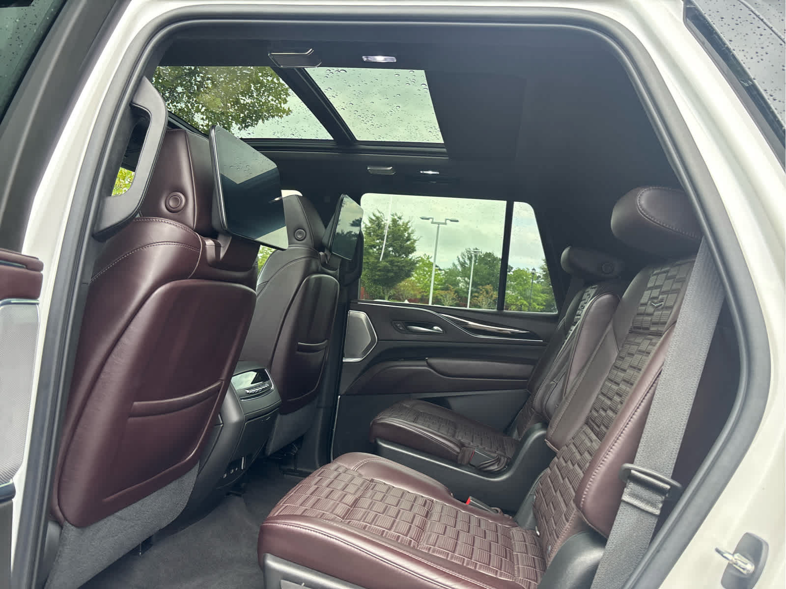 Used 2021 Cadillac Escalade Sport Platinum AWD/4WD image 22