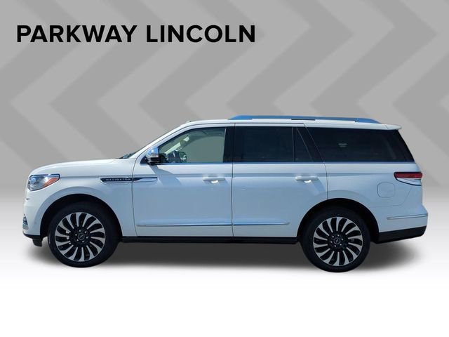 Used 2022 Lincoln Navigator Black Label image 8