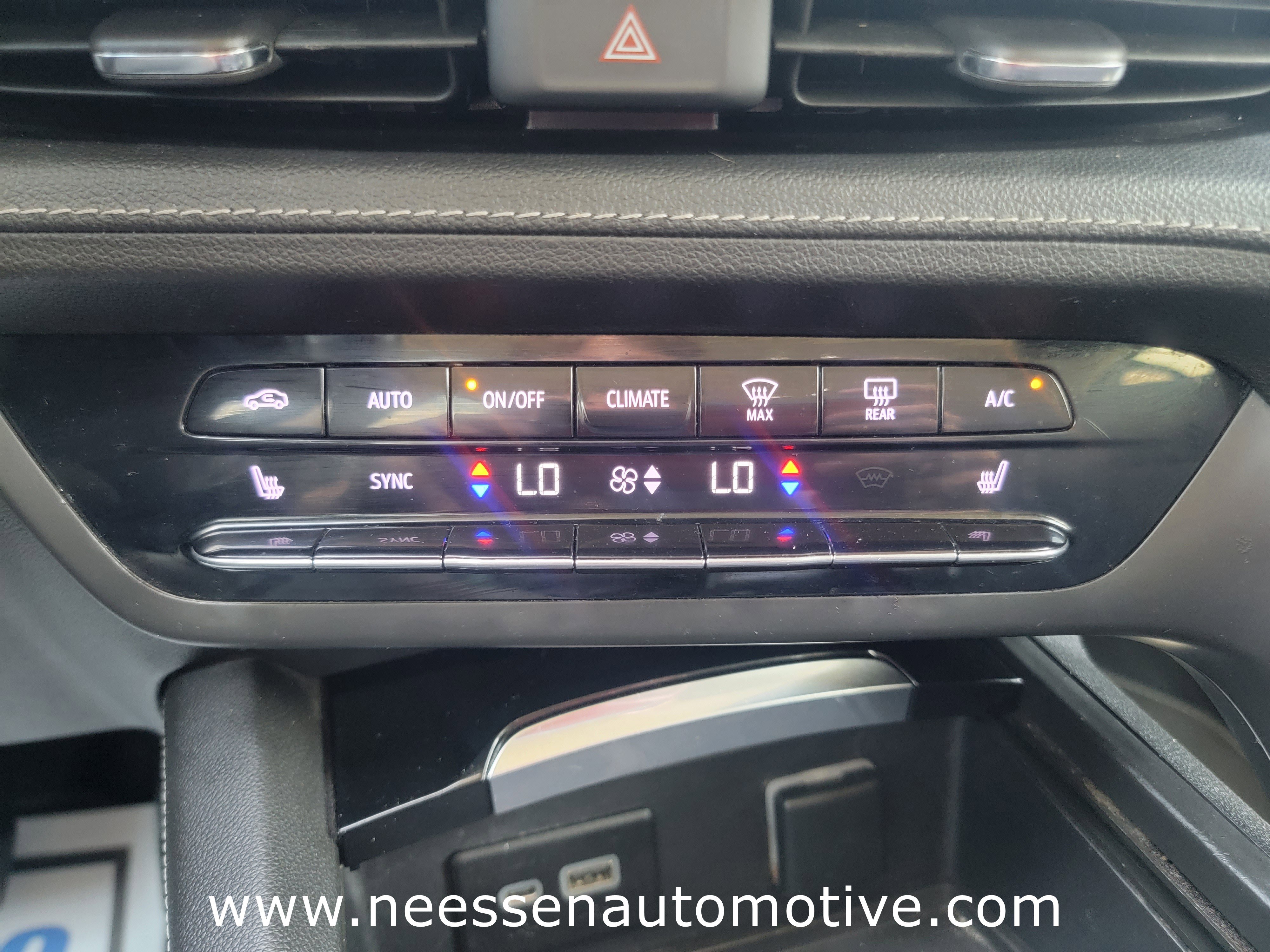 Used 2022 Buick Envision Preferred FWD image 24