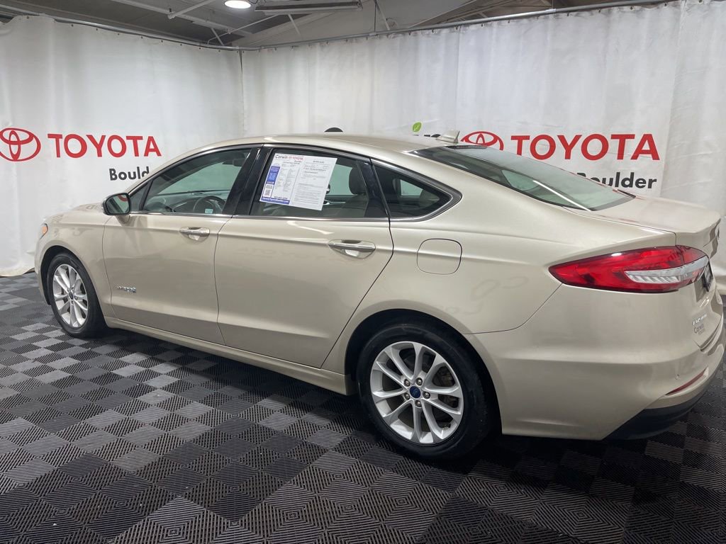 Used 2019 Ford Fusion SEL image 4