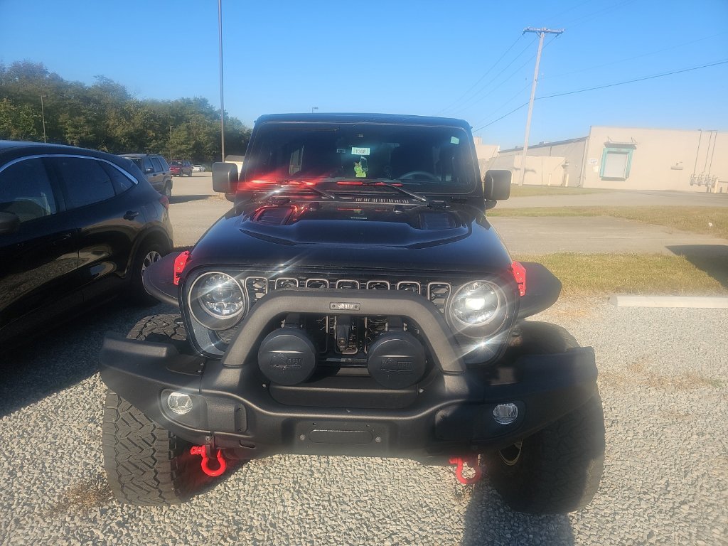 Used 2024 Jeep Wrangler Unlimited Rubicon w/ Technology Group AWD/4WD image 2