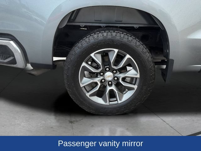 Used 2023 Chevrolet Silverado 1500 LT AWD/4WD image 32
