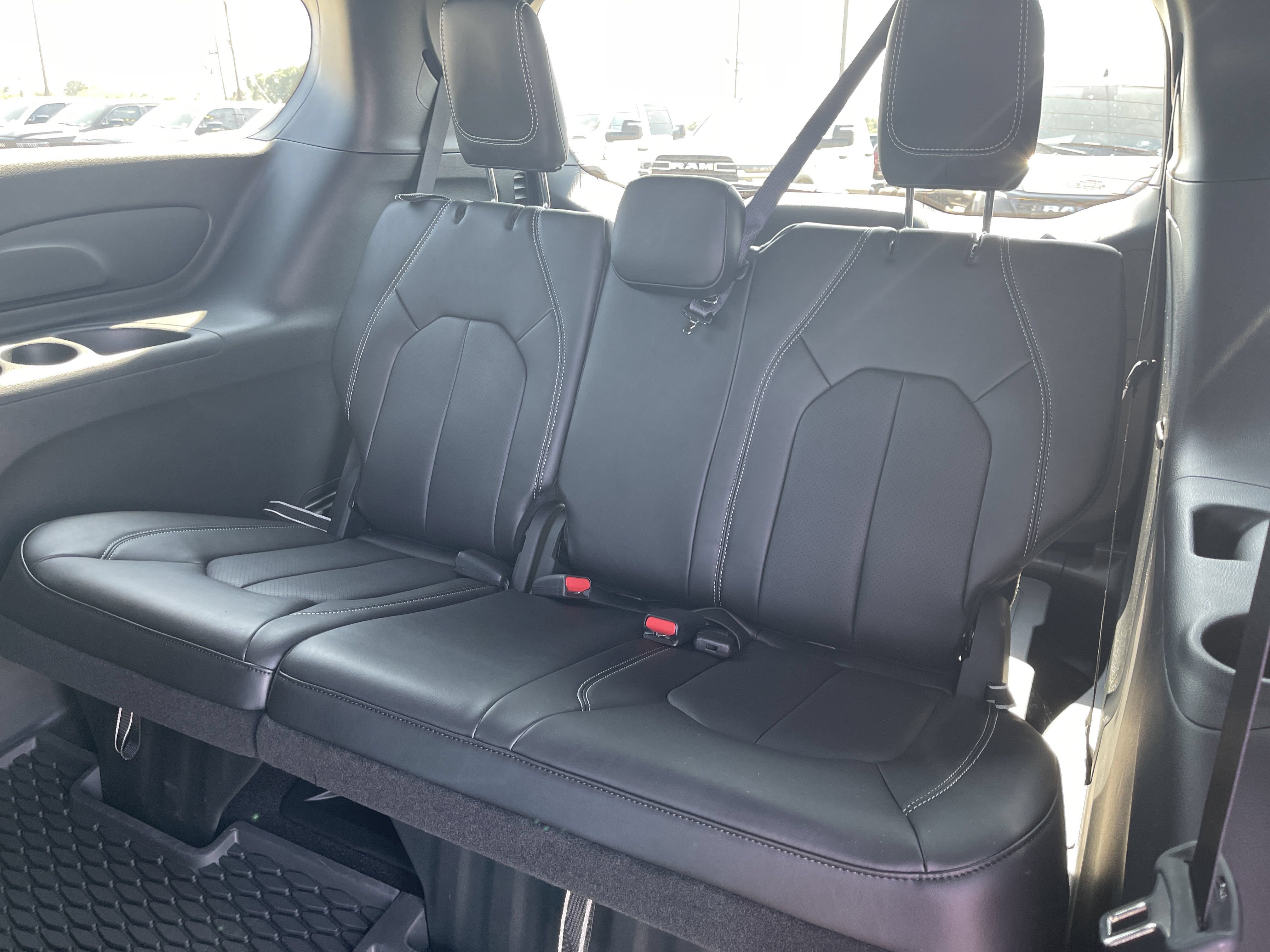 New 2026 Chrysler Voyager LX FWD image 42