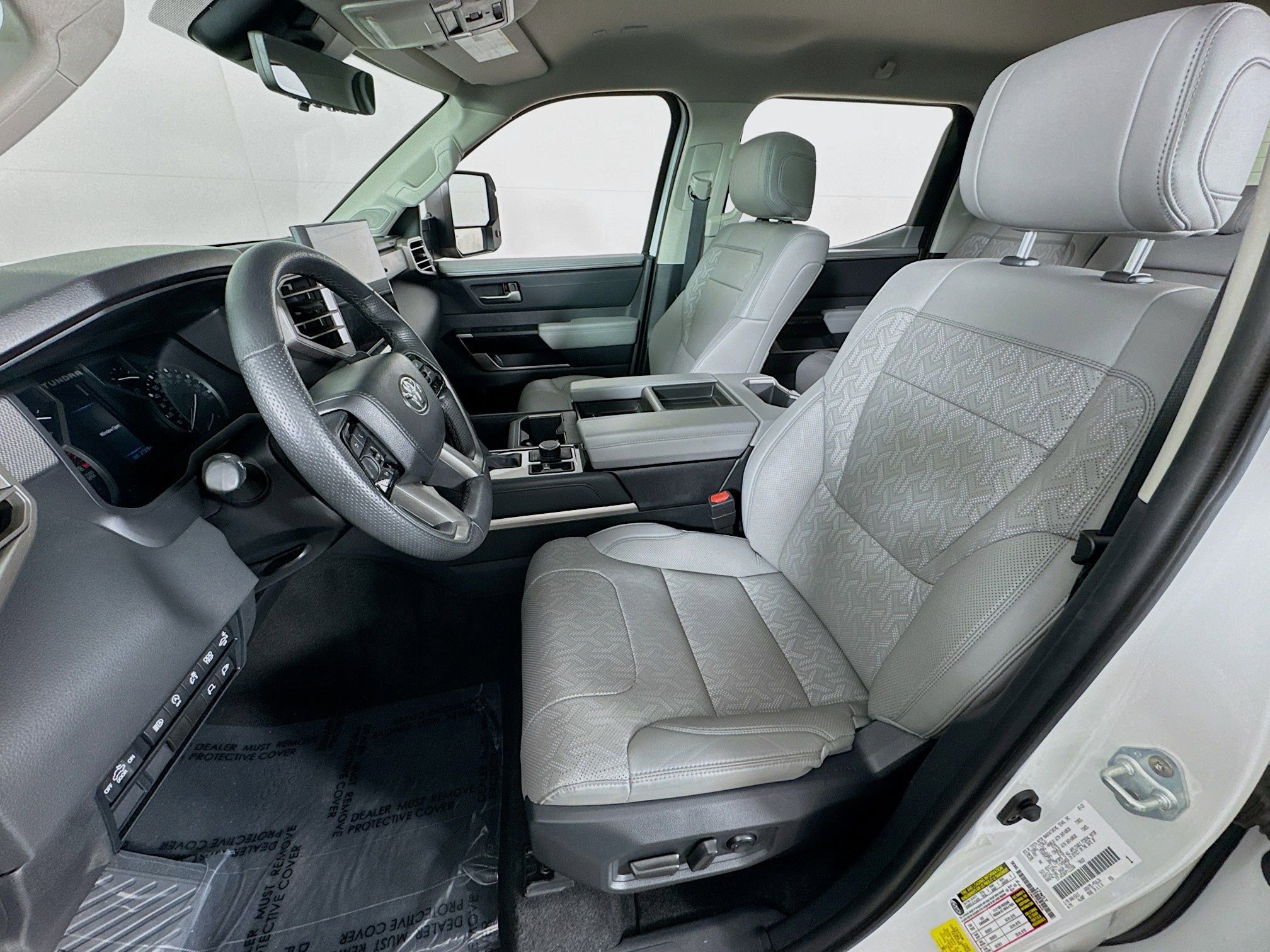 Used 2023 Toyota Tundra Limited AWD/4WD image 12